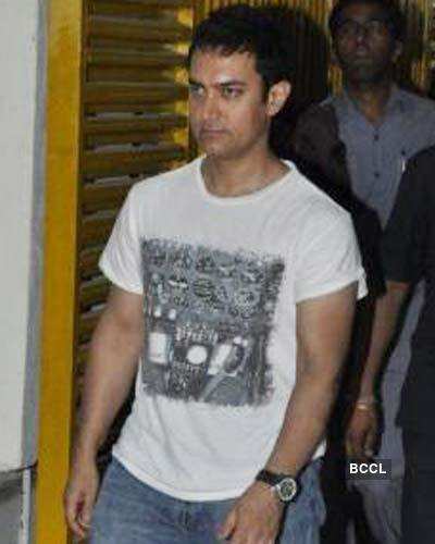 Aamir's b'day with family 