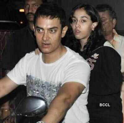 Aamir's b'day with family 