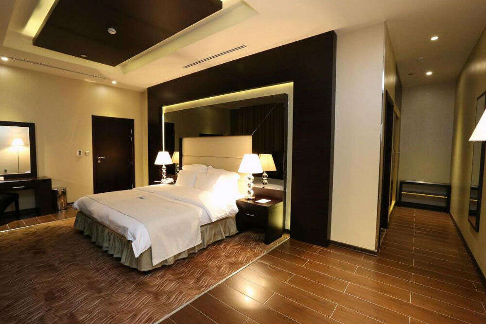 Nehal by Bin Majid Royal_Suite_Bed_Room_-Hotel-NehalandResort