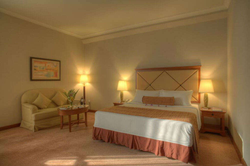Al Diar Capital Hotel 8231865