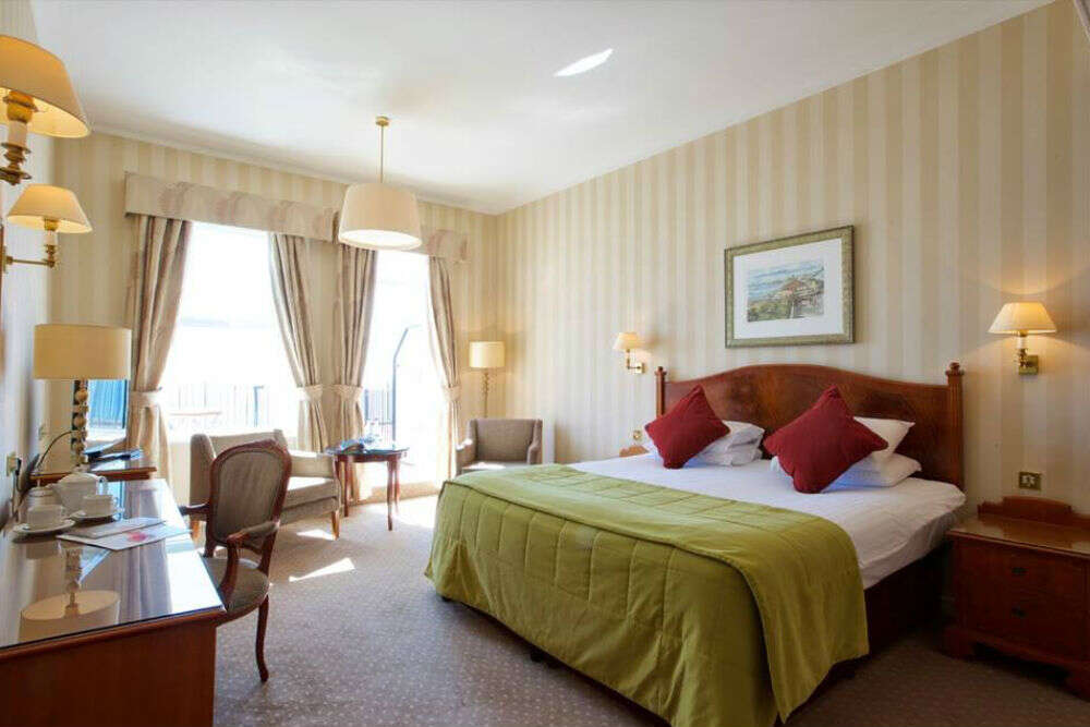 Hallmark Hotel