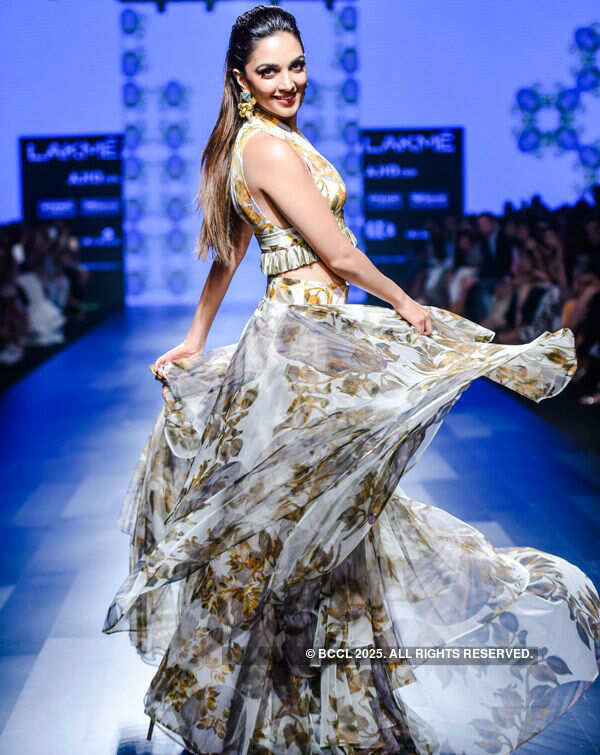 LFW '17: Day 3 - Farah Sanjana