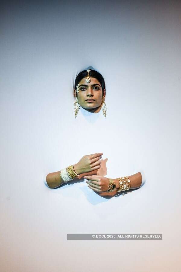 LFW '17: Day 3 - Mira by Radhika Jain