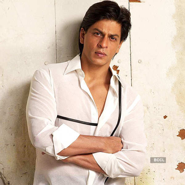 Shah Rukh Khan drops his pants when he hears ‘pack-up’