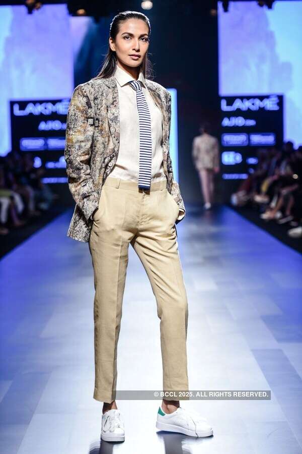 LFW '17: Day 3 - Burgoyne presents Narendra Kumar