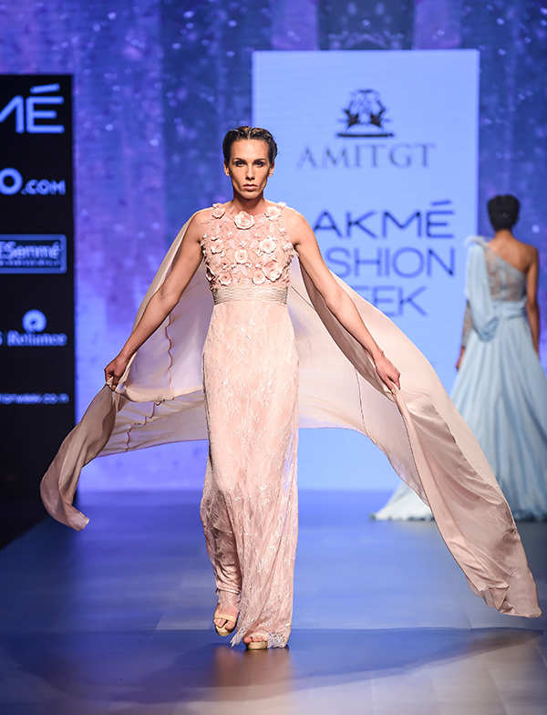 Lakme Fashion Week '17: Day 4 - Amit GT