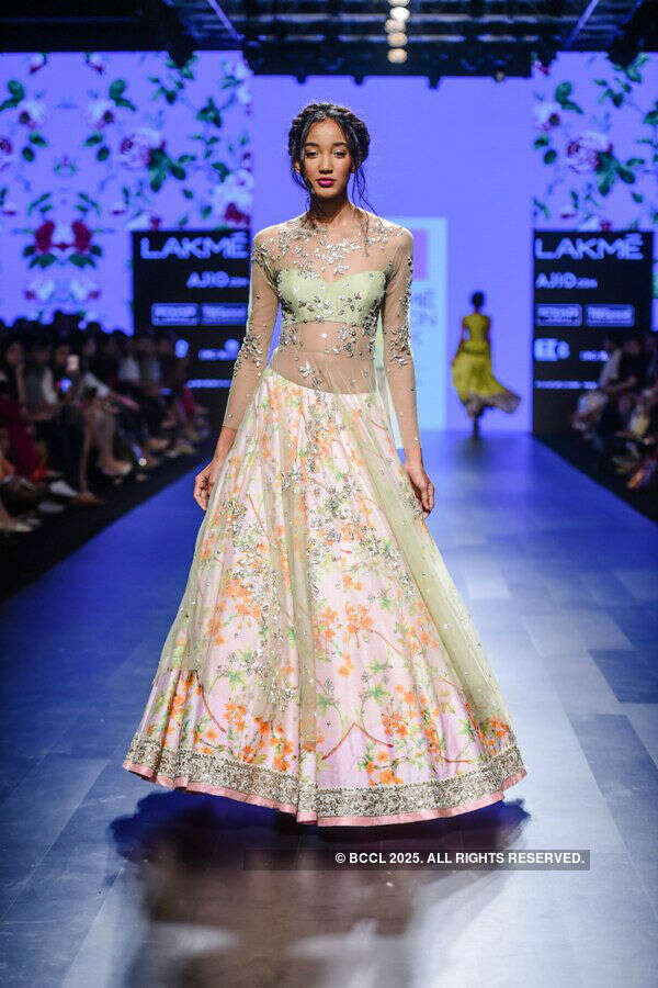Lakme Fashion Week '17: Day 5 - Anushree Reddy
