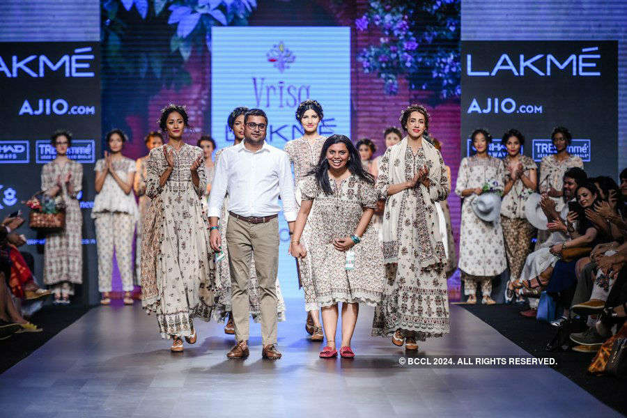 Lakme Fashion Week '17: Day 5 - Vrisa