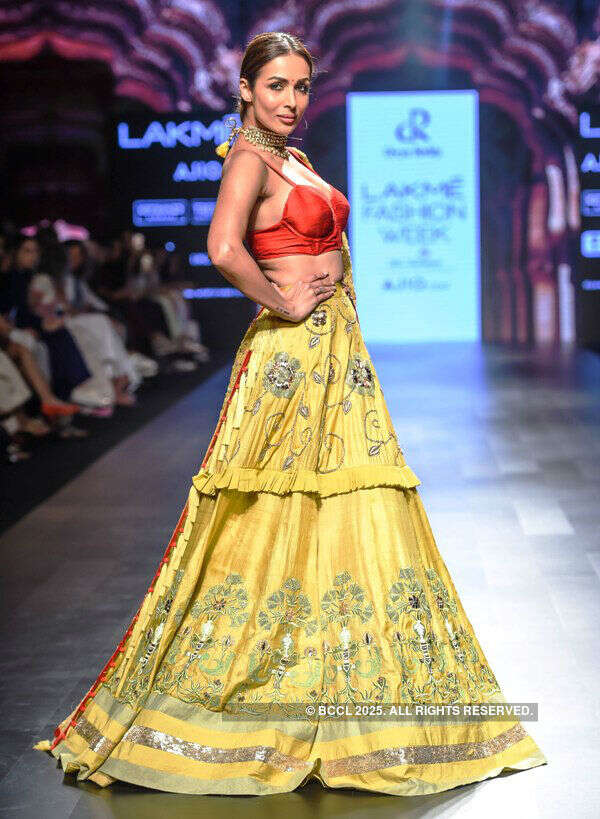 Lakme Fashion Week '17: Day 5 - Divya Reddy