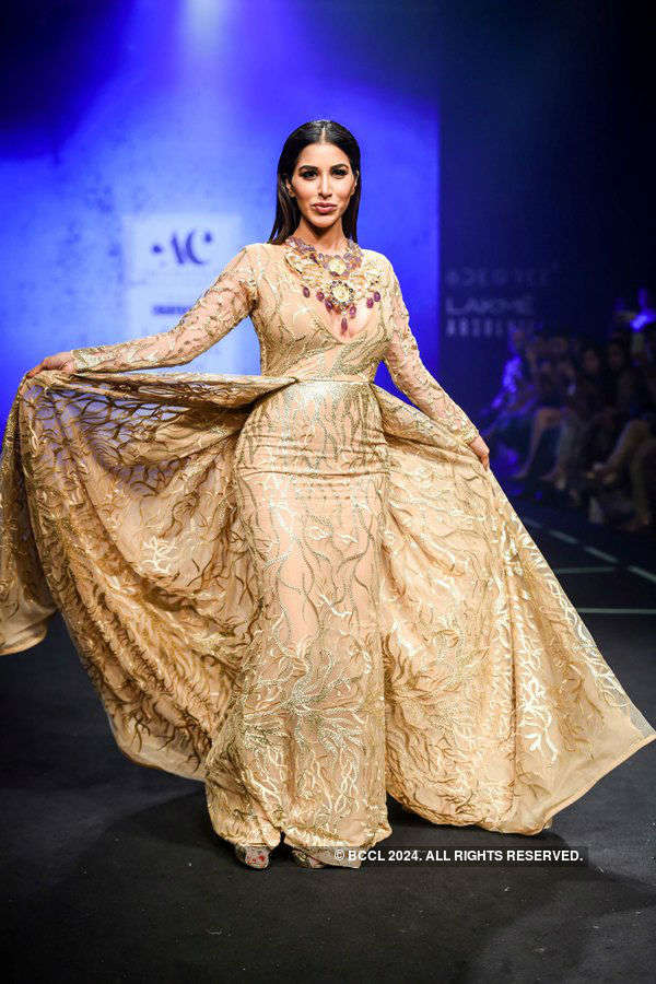 Lakme Fashion Week '17: Day 5 - Abha Choudhary