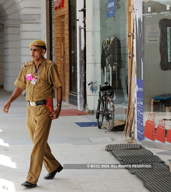 Connaught Place shuts down over new traffic plan