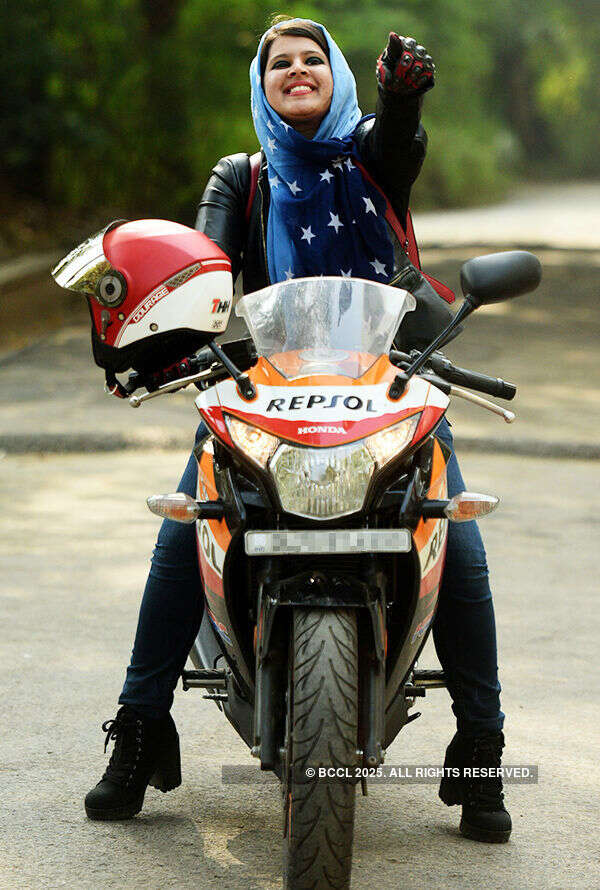 Hijab &lsquo;bikerni&rsquo; Roshni Misbah becomes an online sensation