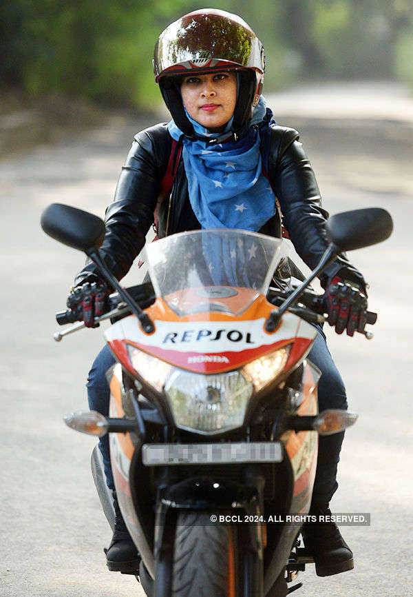 Hijab ‘bikerni’ Roshni Misbah becomes an online sensation