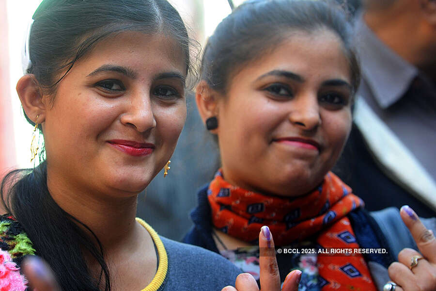 Brisk voting takes place in UP Assembly Elections 2017