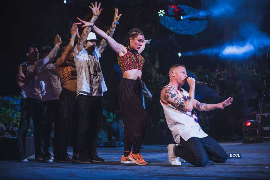 Macklemore Performs at VH1 Supersonic