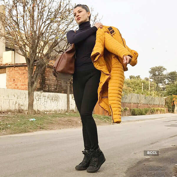 Actress celebrates Valentines Day with 85-year-old lady