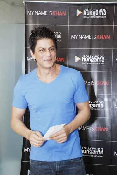 SRK with 'MNIK' contest winners
