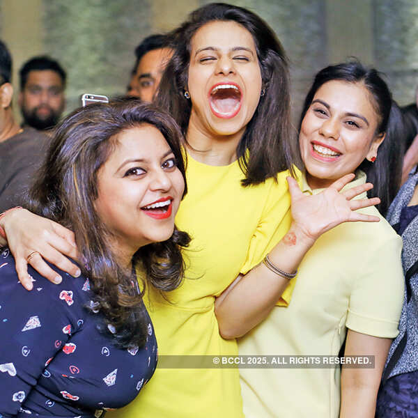 Sukhwinder Singh performs in the city