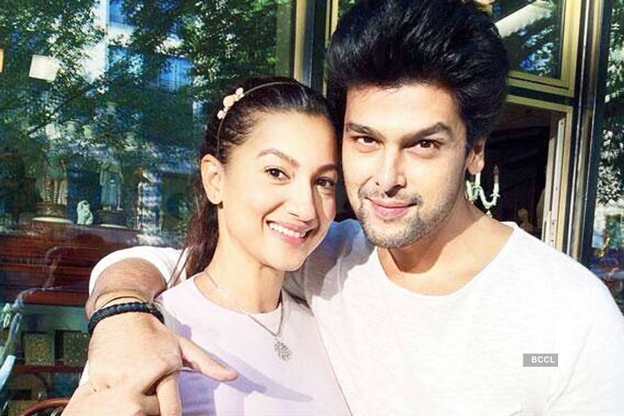 Gauahar breaks her silence on controversial photo