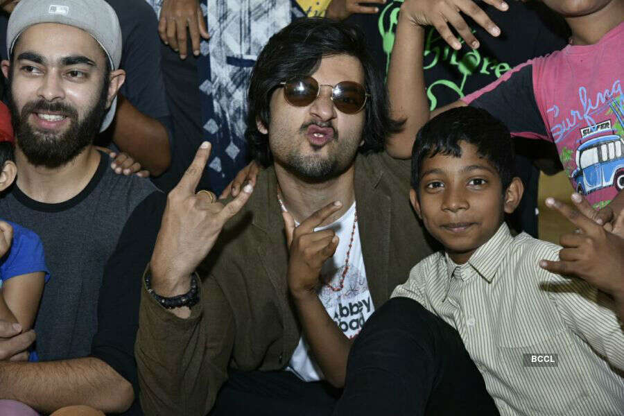 Fukrey Returns conducts acting workshop with underprivileged children