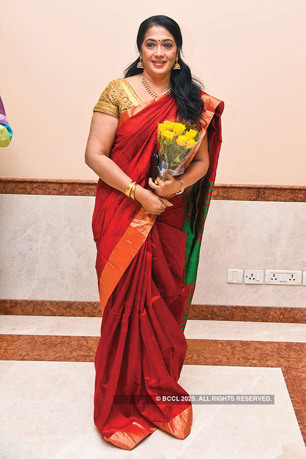 Sivanandhini and Dinesh&rsquo;s wedding reception