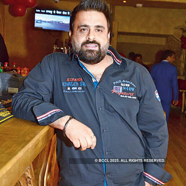 Couples Day Out at Cafe OMG