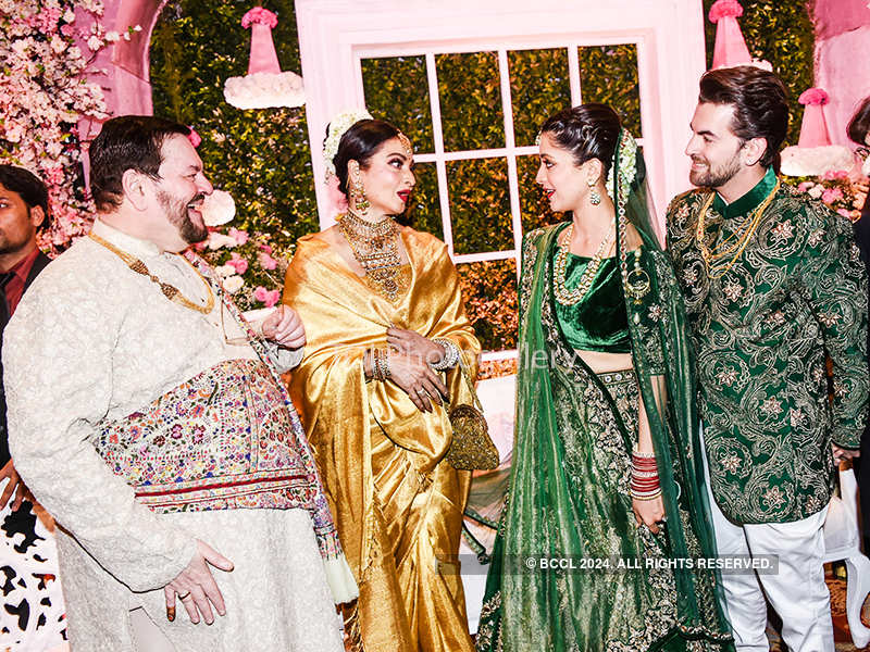 Salman, Big B & Rekha bless newly-wed Neil, Rukmini!