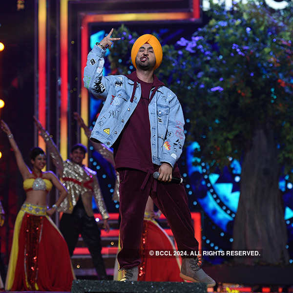 Mirchi Music Awards 2017: Performances