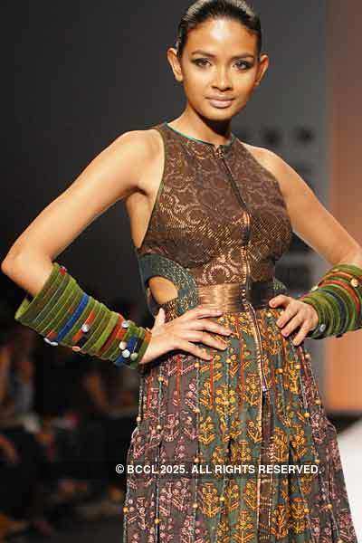 A model presents a creation by designers Ashish Viral and Vikrant on ...