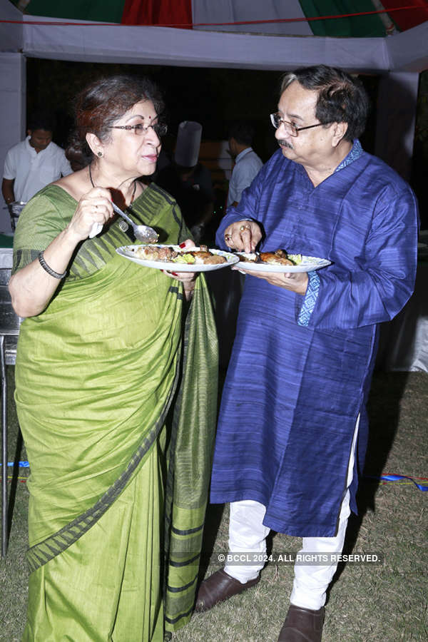 Socialites attend food fest