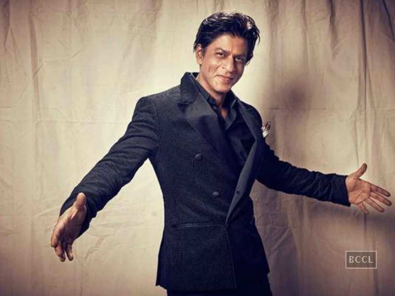 Here’s what Shah Rukh Khan gifted his female staff on Valentine’s Day
