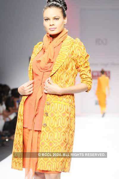 WIFW '10: Chandrani Singh Fllora