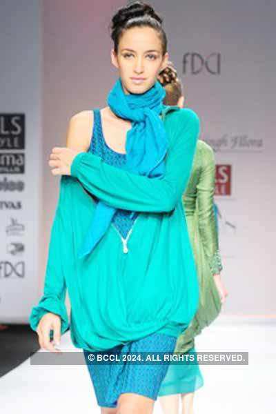 WIFW '10: Chandrani Singh Fllora