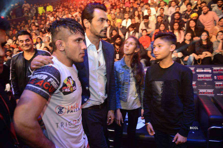 Celebs at Super Fight League