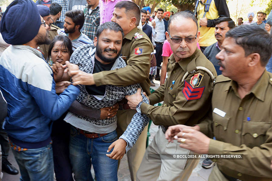 Ramjas College Protest: The Gurmehar Kaur Episode