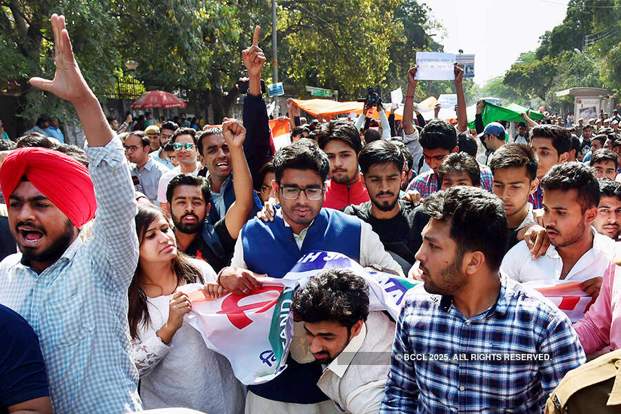 Ramjas College Protest: The Gurmehar Kaur Episode