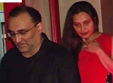 Aditya, Rani lashes out at photographer for clicking photos with ...