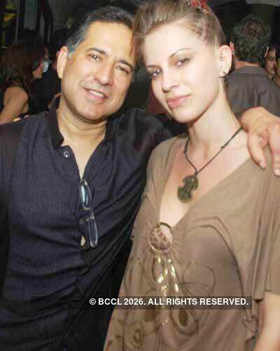 Sameer Thapar, Talia