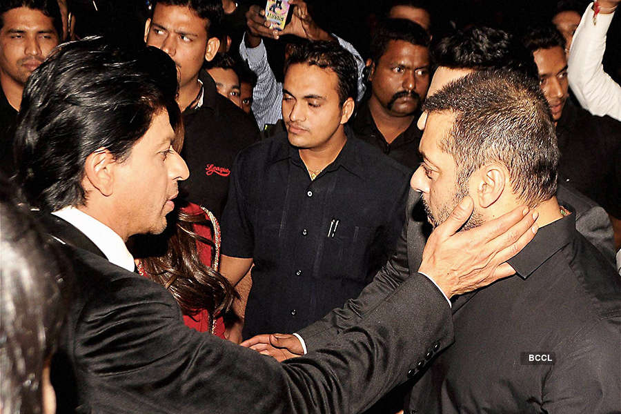 Salman shot a cameo in SRK's next?