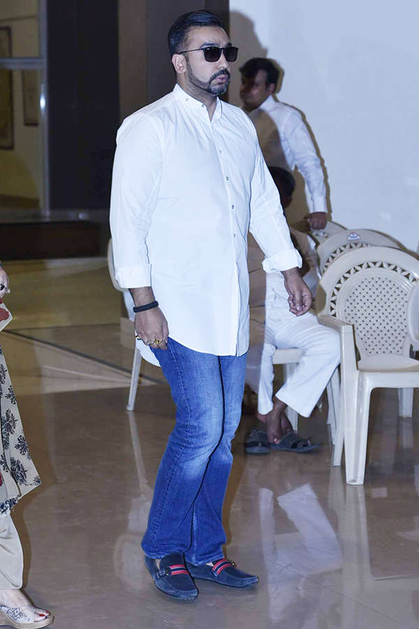 Suniel Shetty’s father’s prayer meet