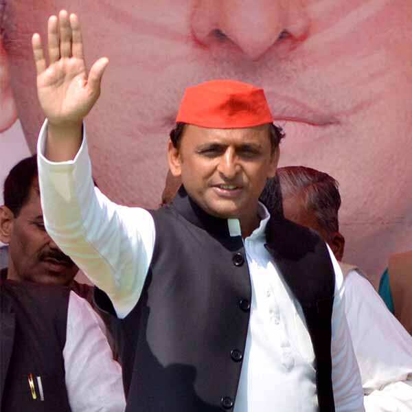 Akhilesh Yadav became CM at the age of 38