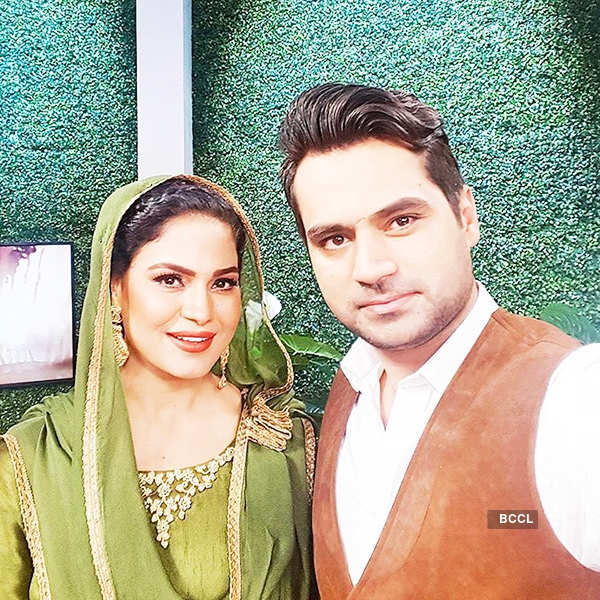 Veena Malik ends marriage, obtains Khula!