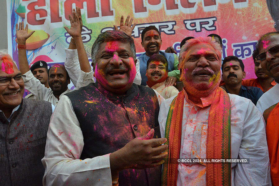 BJP set to claim UP, crushes SP, Congress, BSP