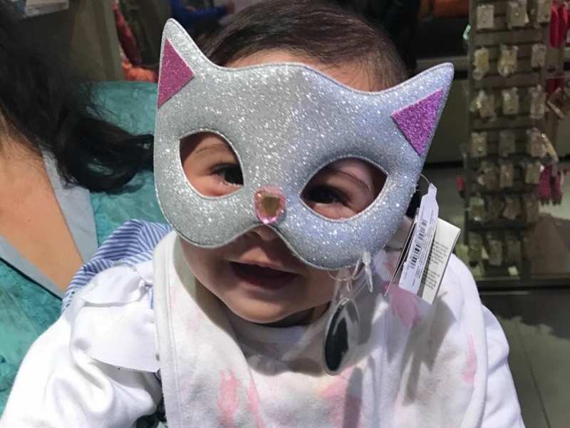 ​ This picture of Fawad Khan’s daughter Elayna is too cute to miss