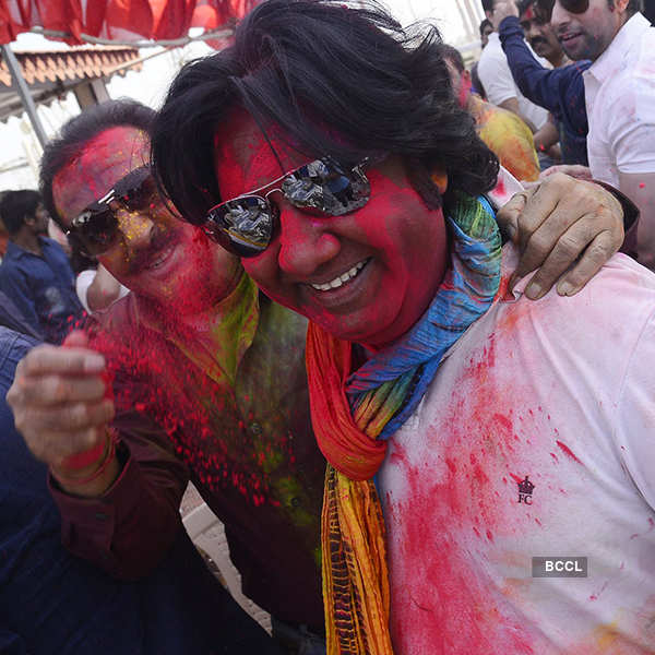 Celebs attend Vikas Verma’s Holi party