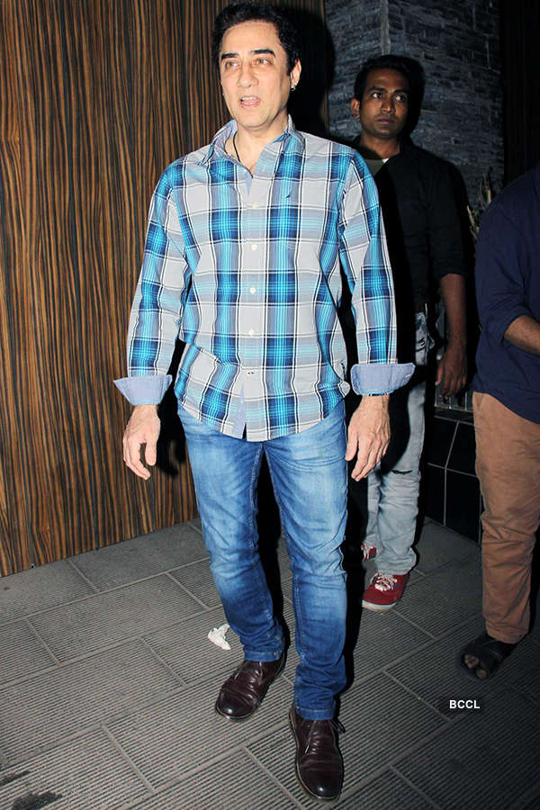 Celebs attend Aamir Khan's b'day party