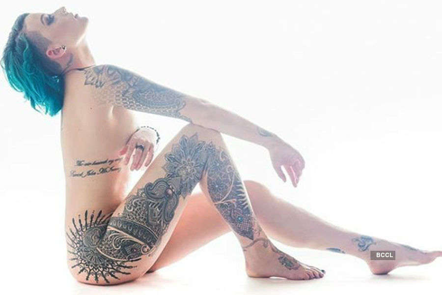 This model turned her body into an art work