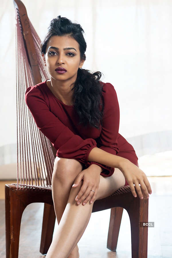 Radhika Apte beats the heat in style, checkout her stunning photos!