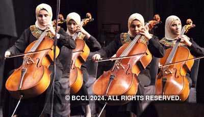 Egyptian blind girls' performance