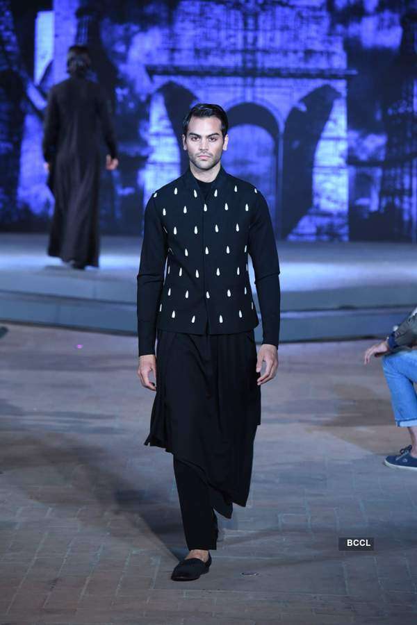 Fashion Show during the AIRBNB launch